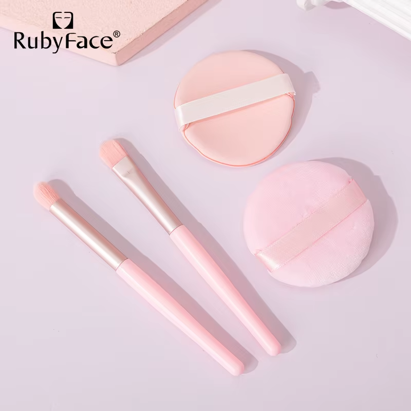 4-piece makeup sponge, sponge and brush set