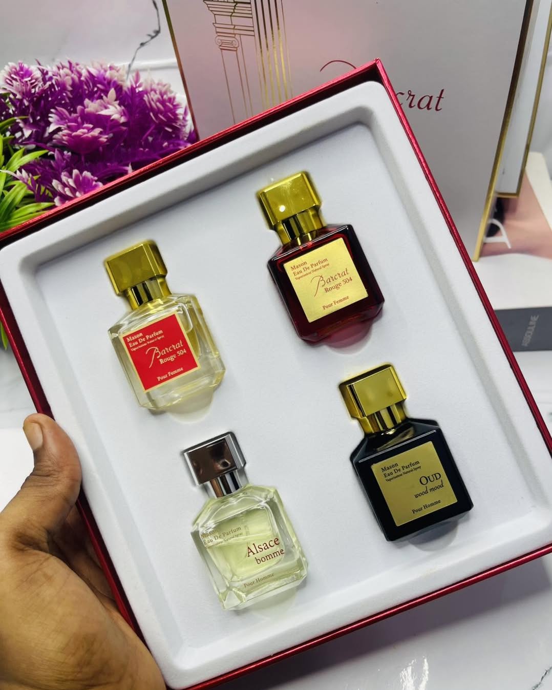A gift set for your beloved ones... Contains 4 Barakkat fragrances GH¢200 30 ml each Unisex
