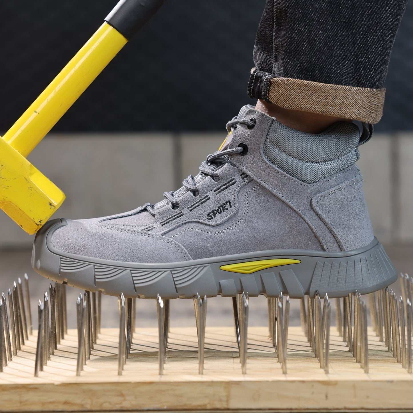 GUYISA Men's steel toe work shoes, anti-smash comfortable high-top wear-resistant safety shoes