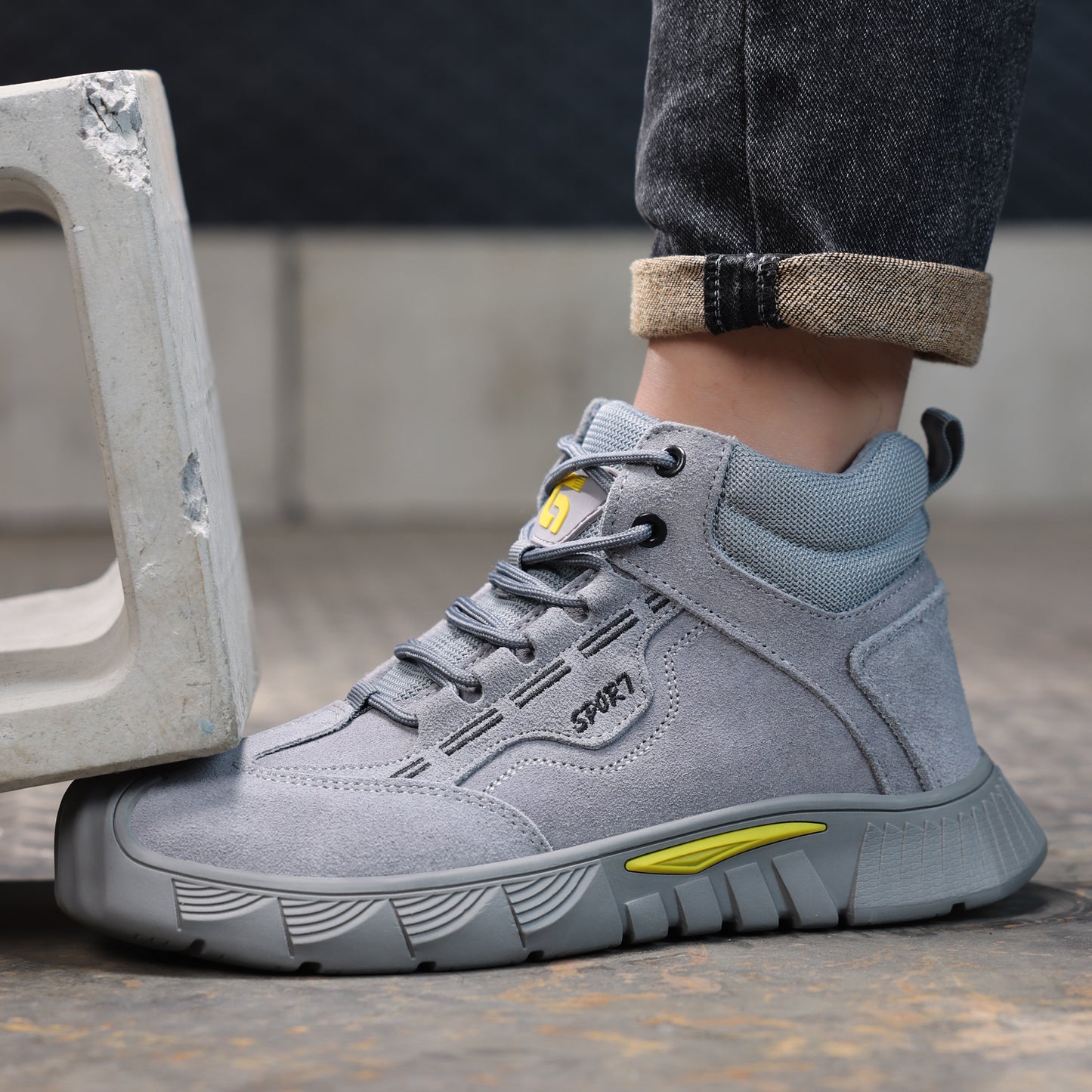 GUYISA Men's steel toe work shoes, anti-smash comfortable high-top wear-resistant safety shoes