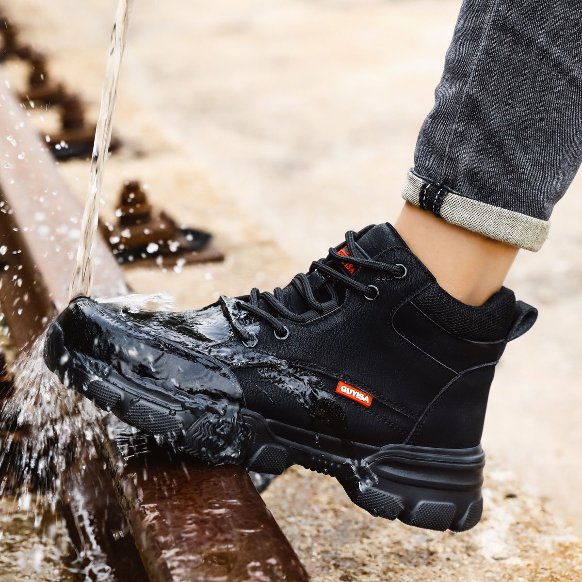 GUYISA Steel Toe Safety Shoes - Lightweight Non-Slip Work Shoes, Black